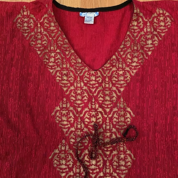 New Made in India Red Black & Gold Cotton “Free Size” V-Neck Dress w/Side Slits - Picture 4 of 11